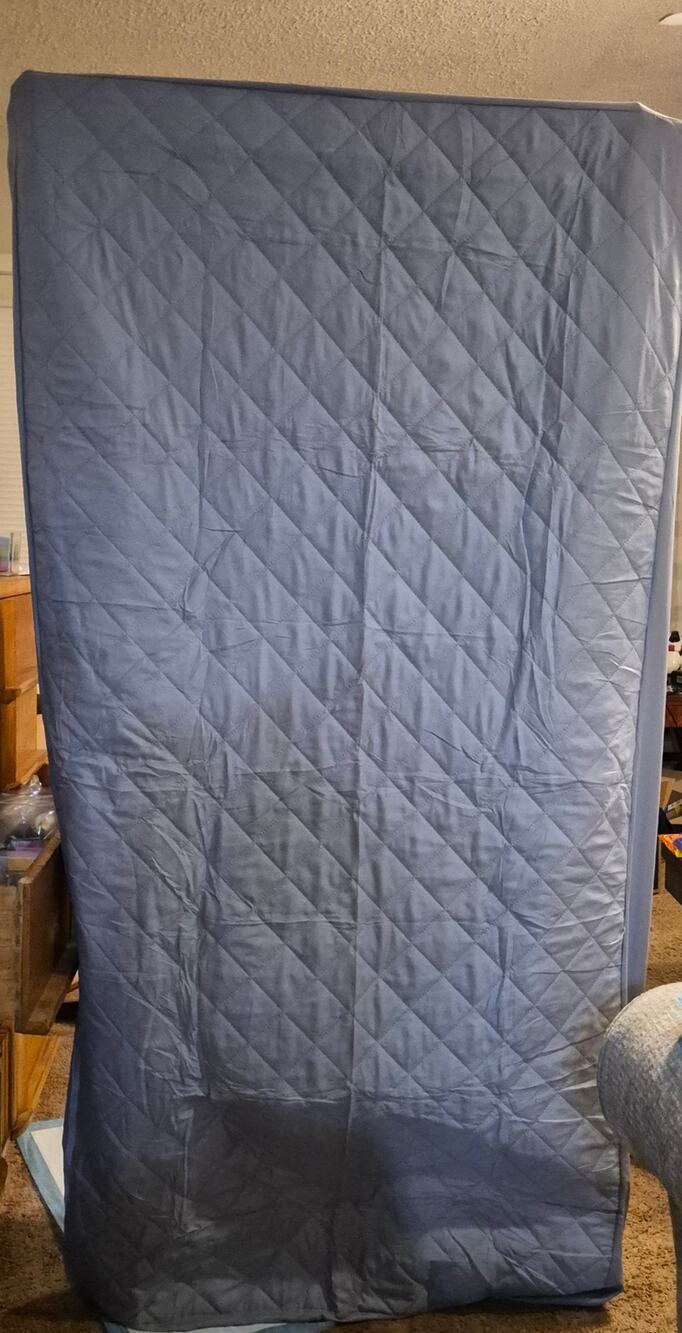 Twin Size Waterproof Quilted Mattress Protector